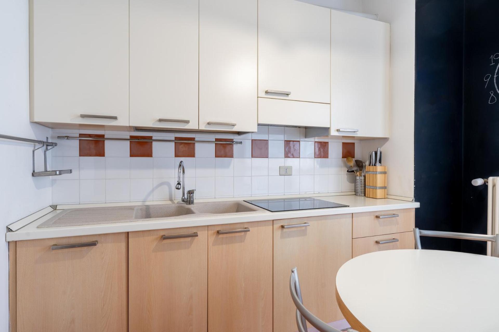 Spacious Bright Apartment Near City Center And Como Lake With Air Conditioning Lecco Eksteriør billede